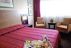 Hotel Paris Cdg Airport 4*