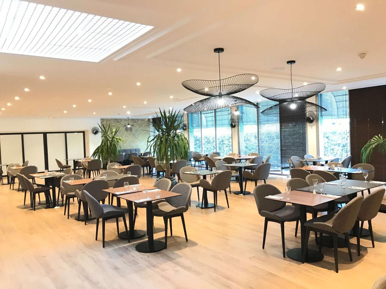 Hotel Paris Cdg Airport 4*